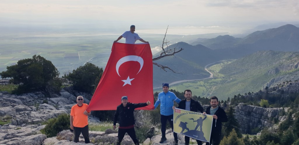 Dağcılar 104'üncü yıl dönümünü anısına Kalafat Dağı'nda