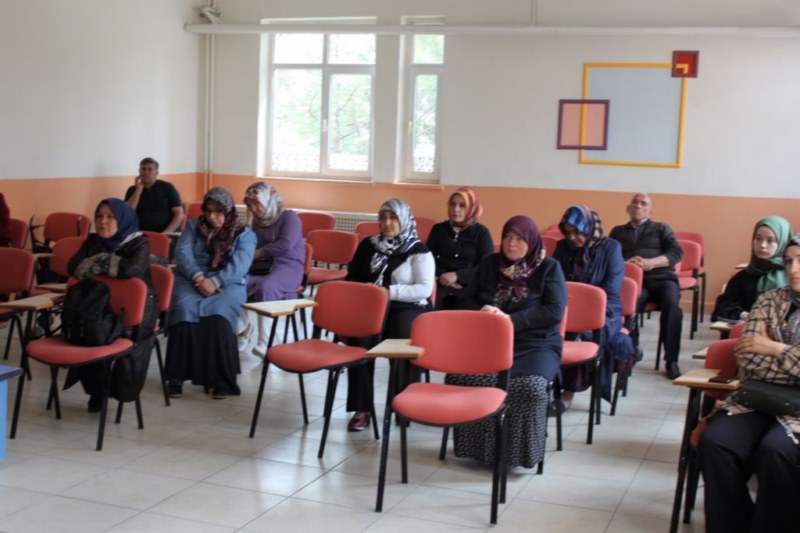 Aile içi iletişim semineri düzenlendi