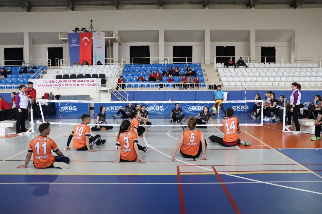 Bedensel Engelliler Oturarak Voleybol Yıldızlar ve Gençler Türkiye Şampiyonası başladı