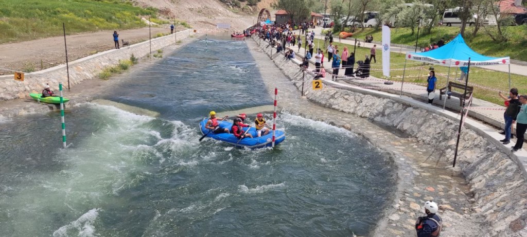 Okul Sporları Rafting Türkiye Şampiyonası