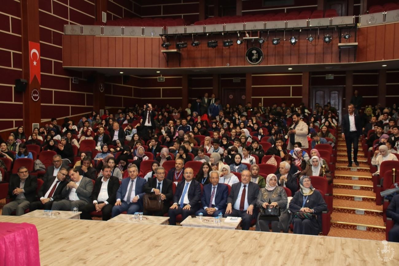 Necip Fazıl Kısakürek Akşehir’de anıldı