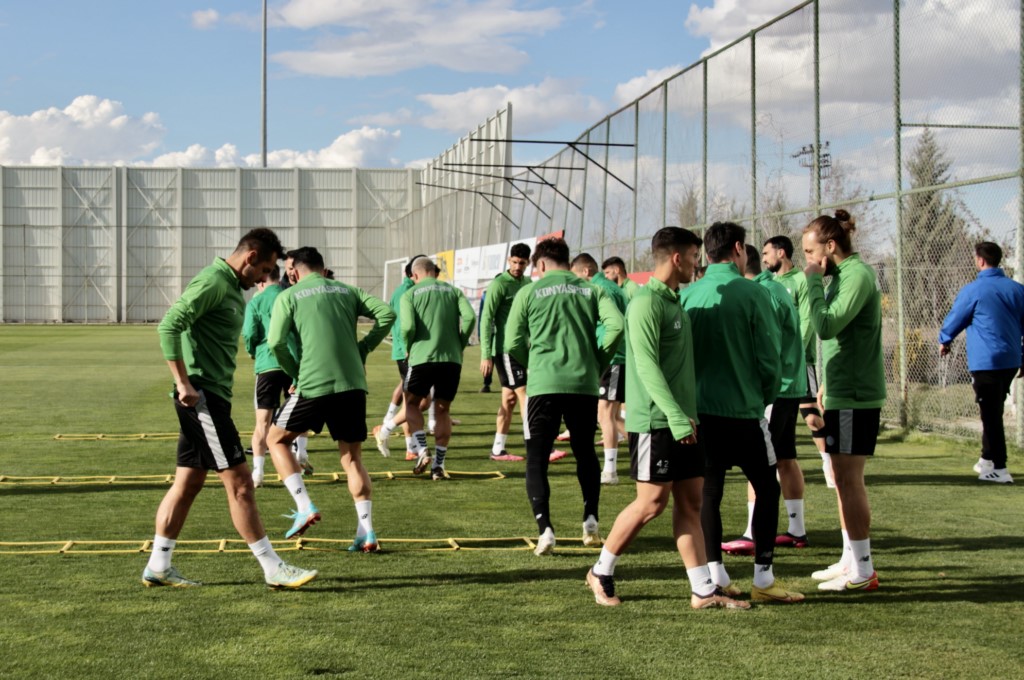 Konyaspor pastadan payını almak istiyor