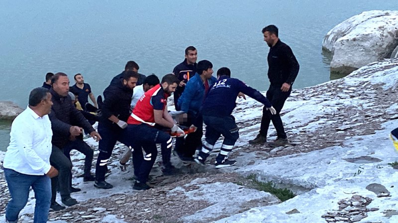 Dengesini kaybederek düştüğü gölden cesedi çıktı