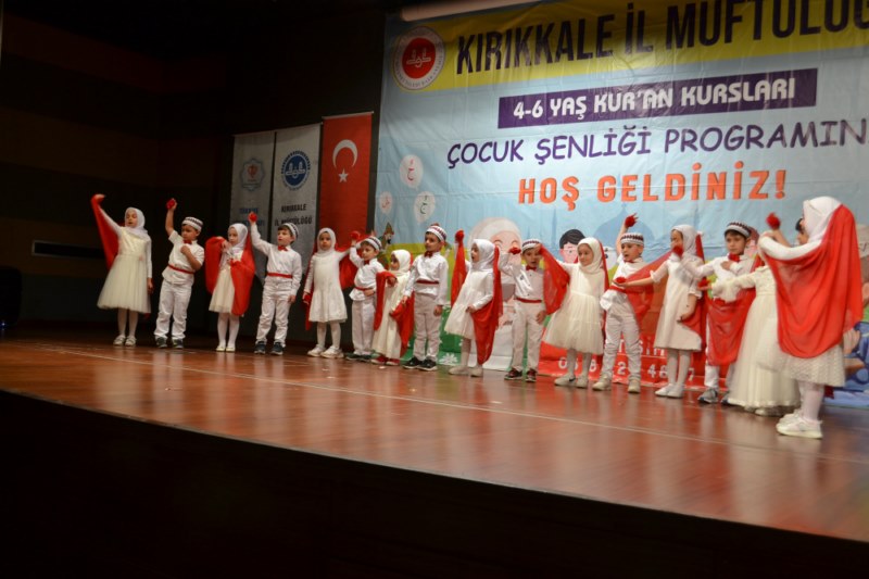 İl Müftülüğünce çocuk şenliği düzenlendi