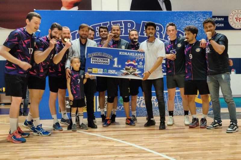 Voleybol Turnuvası’nın şampiyonu Çumra oldu