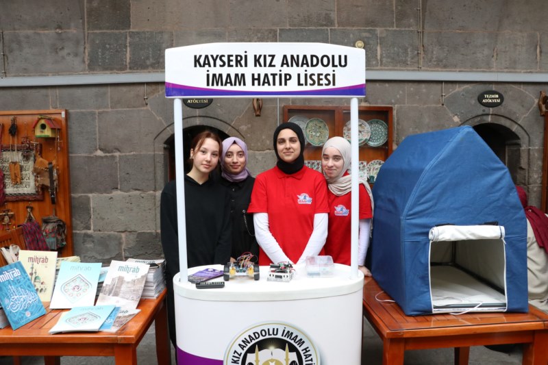 İmam hatip okullarının sene sonu etkinliği yapıldı