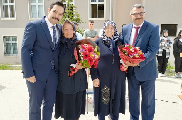 Çankırı Belediyesi YKS'ye giren öğrencilerle velilere destek oldu