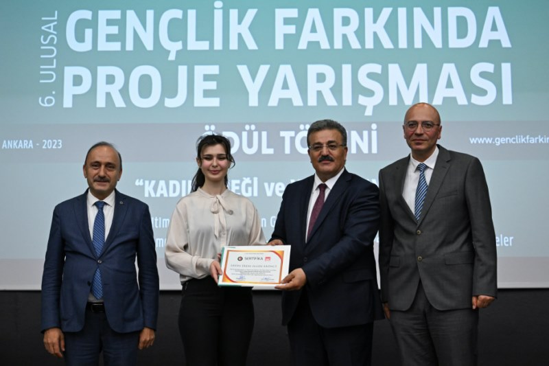 "Gençlik Farkında Proje Yarışması''nın ödülleri