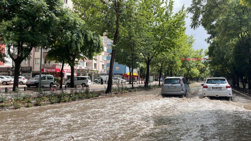 Konya'da sağanak etkili oldu