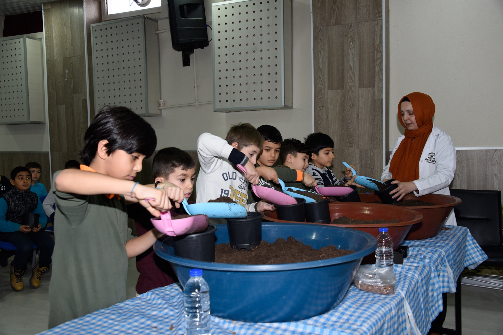 Büyükşehir Öğrencilere Yerli Tohum Bilinci Kazandırıyor