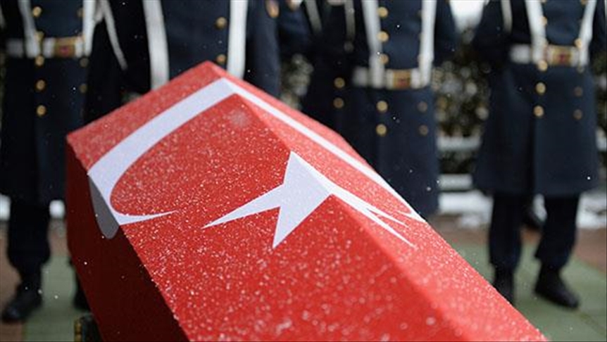 Pençe operasyonu bölgesinde hastaneye kaldırılan yaralı asker şehit oldu