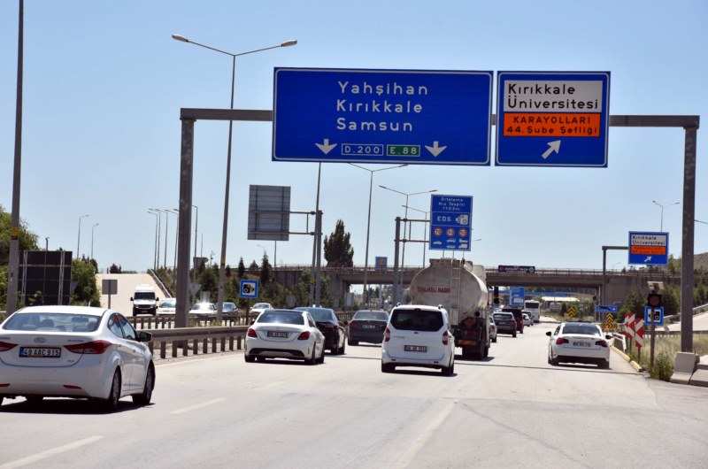 Kırıkkale'de bayram öncesi trafik yoğunluğu arttı