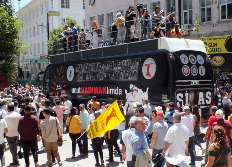 Sivas olaylarında hayatını kaybedenler anıldı