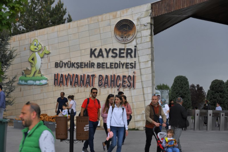 Hayvanat bahçesini Kurban Bayramı'nda 65 bin kişi ziyaret etti