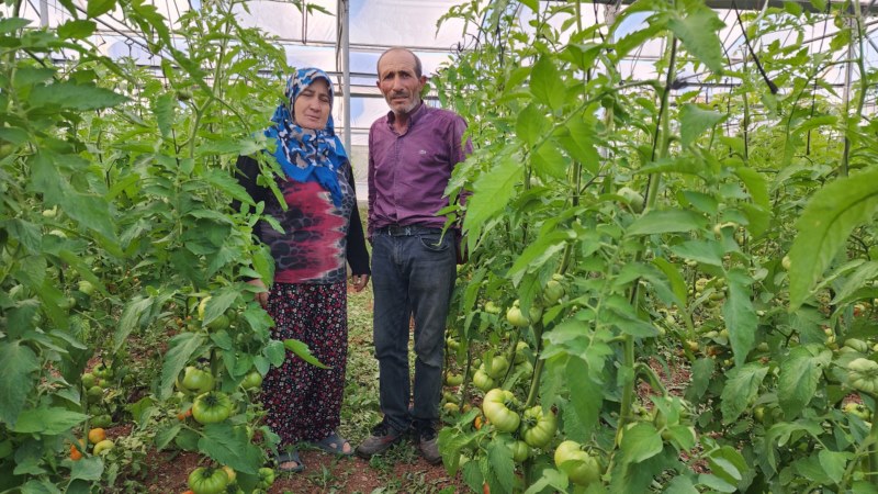 Hibe ile sera kuran çift, örnek oluyor