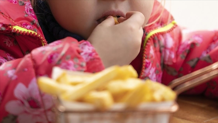 Çocuk obezitede genetik faktörler önem taşıyor