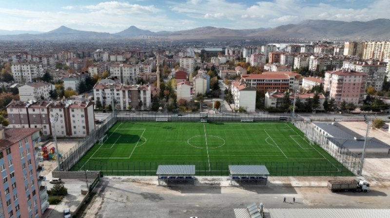 Selçuklu Belediyesi’nden UEFA standartlarında yeni tesis