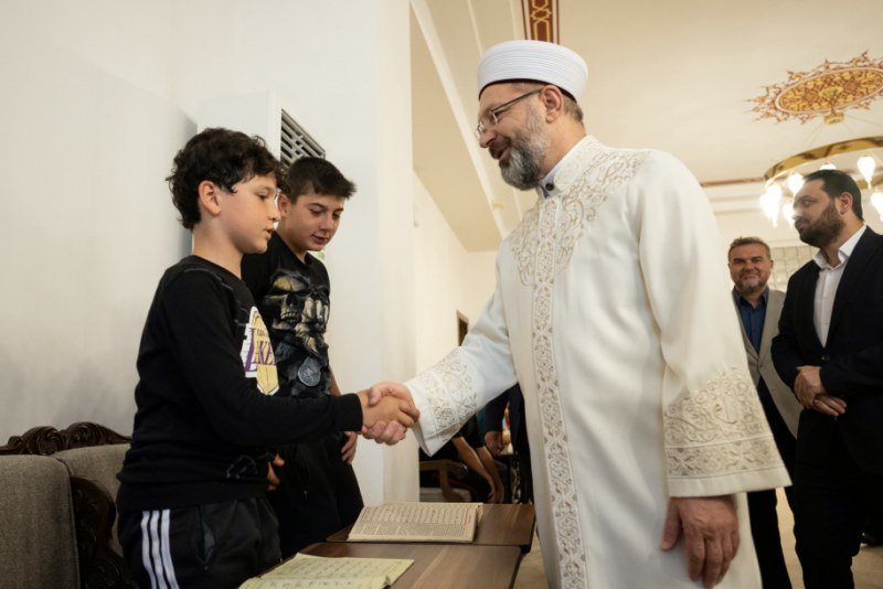 Diyanet İşleri Başkanı Erbaş, Gülhane Camisi'nde cuma hutbesi irat etti