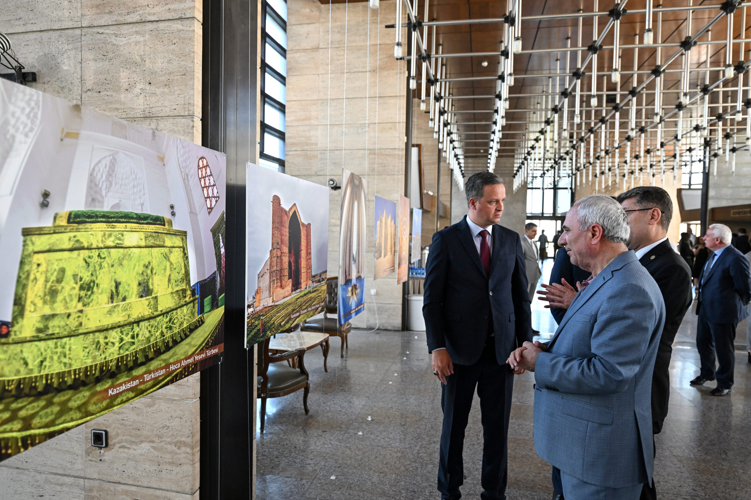 "Söğüt Gölgesi" fotoğraf sergisi