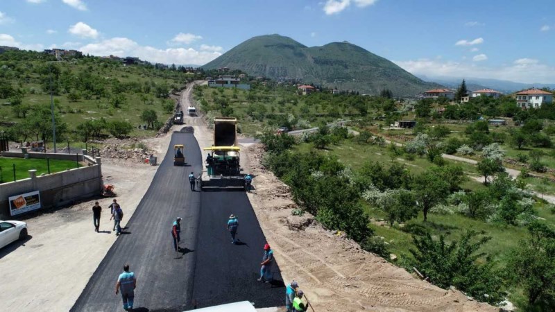 Asfaltlama çalışmaları devam ediyor