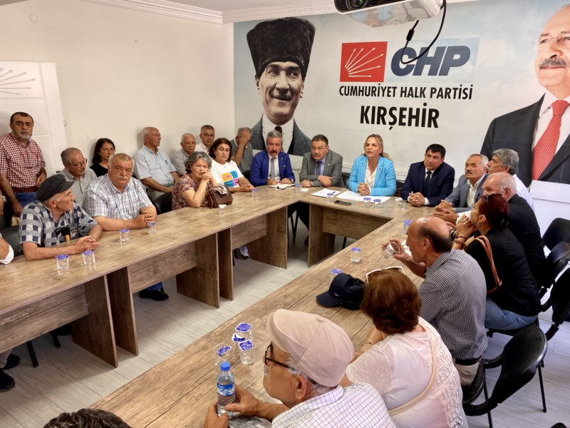 CHP Genel Sekreteri, Kırşehir'de partililerle buluştu