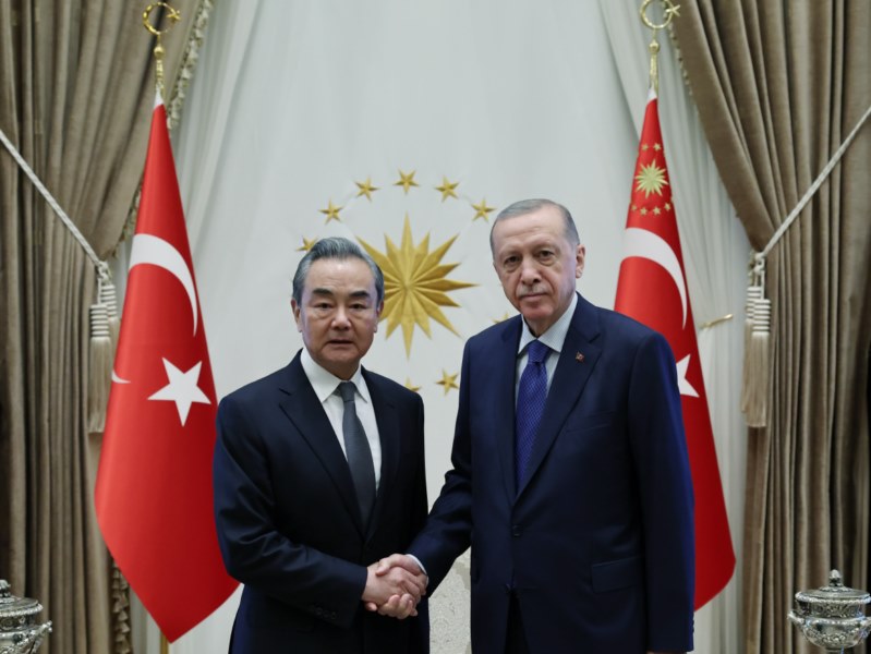 Erdoğan, Wang Yi'yi kabul etti