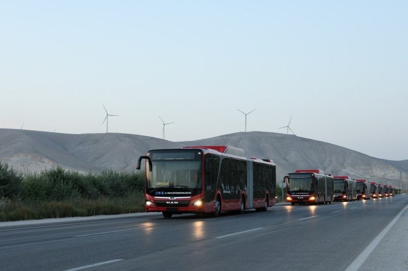 Ulaşım filosuna 8 körüklü otobüs daha kazandırıldı