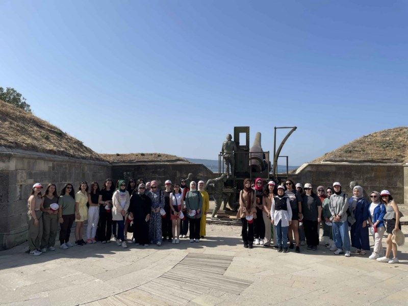 Gençler Çanakkale'yi ziyaret etti