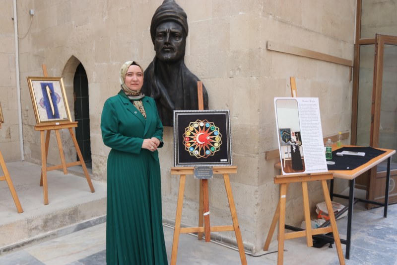 Kezban Arslan, dördüncü kişisel sergisini Karaman'da açtı