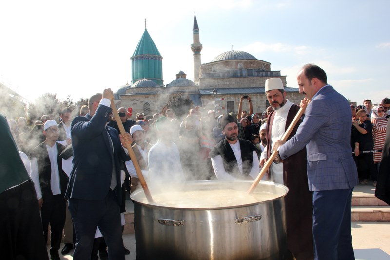 Mevlana Müzesi’nde 3 ton aşure kaynatılıyor