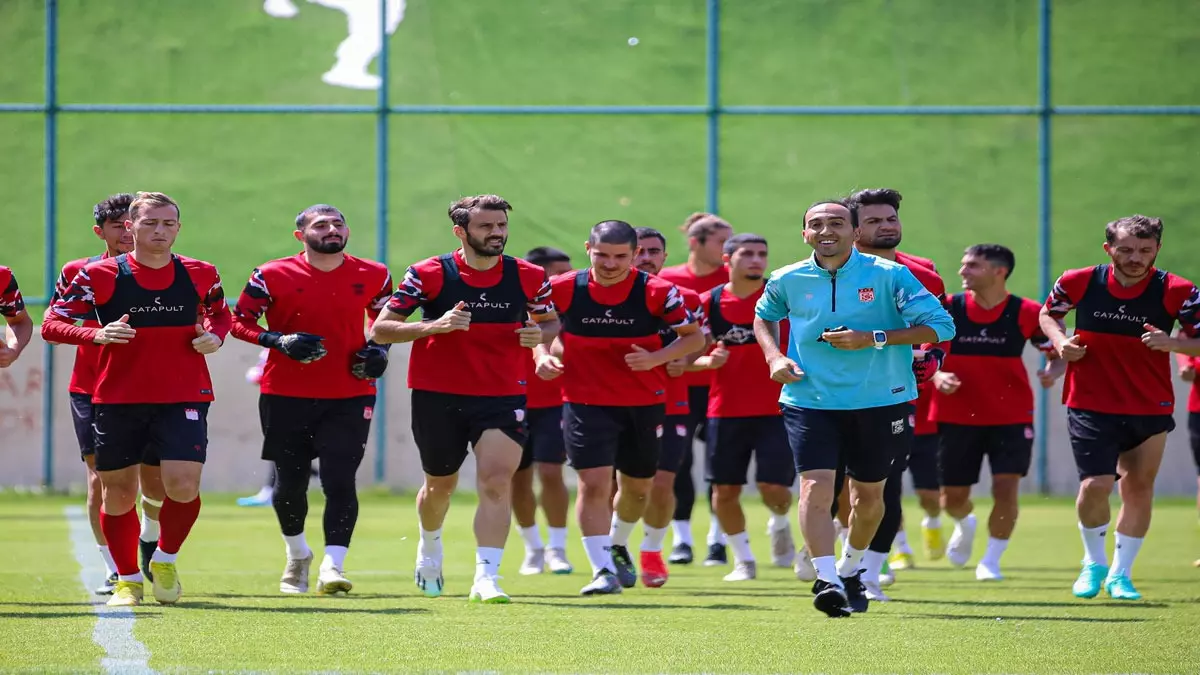 Sivasspor, Erzurum'daki ikinci etap kamp çalışmalarını tamamladı