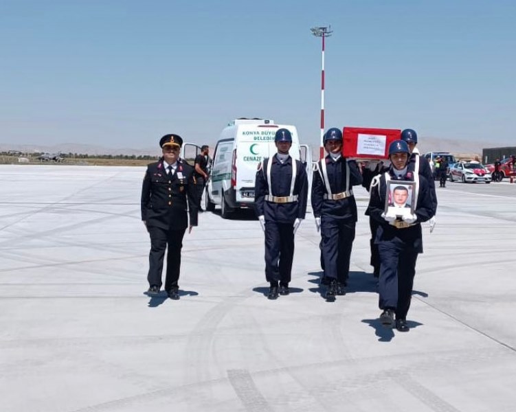 Astsubay Mustafa Tatlı'nın cenazesi memleketine uğurlandı