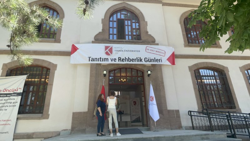 "Tanıtım ve Tercih Günleri"nde aday öğrenci yoğunluğu