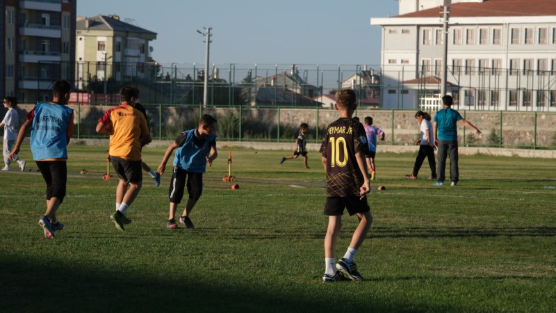 Kur'an kursları arasında futbol turnuvası başladı