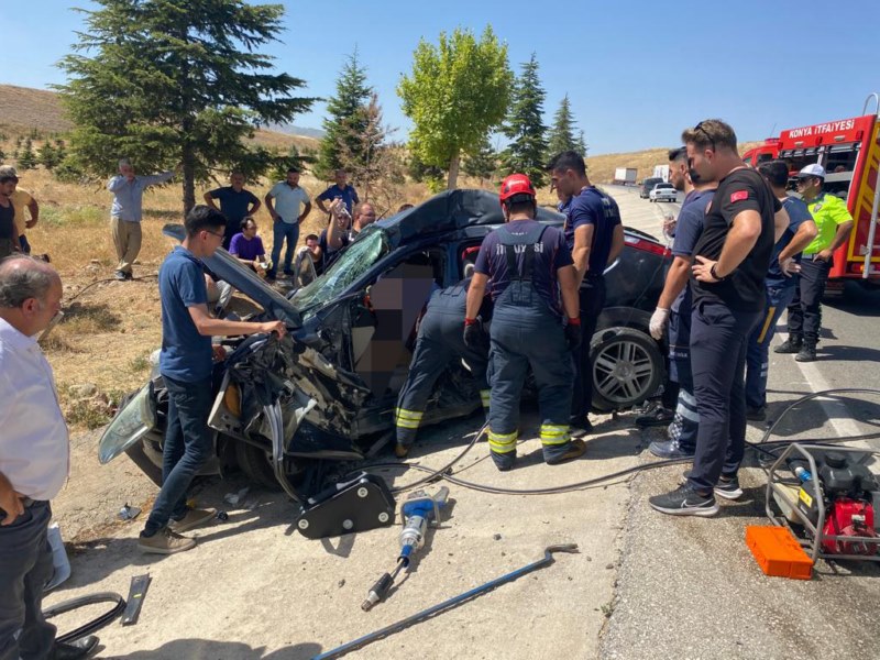 Cenaze dönüşü kaza yapan araçtaki 2 kişi öldü, 2 kişi yaralandı