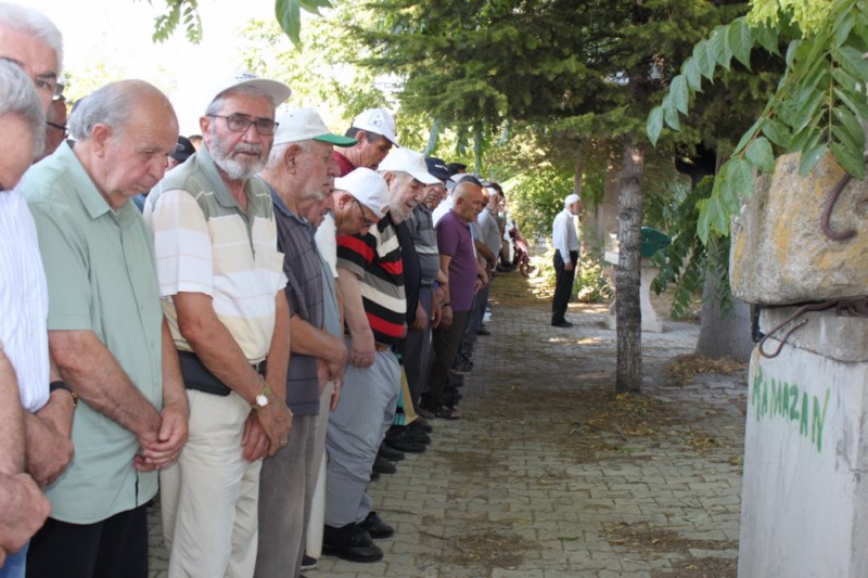 İlhami Turan toprağa verildi