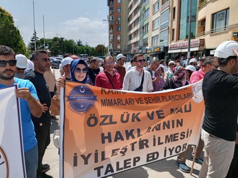 Kamu mühendisleri özlük haklarının iyileştirilmesini istiyor