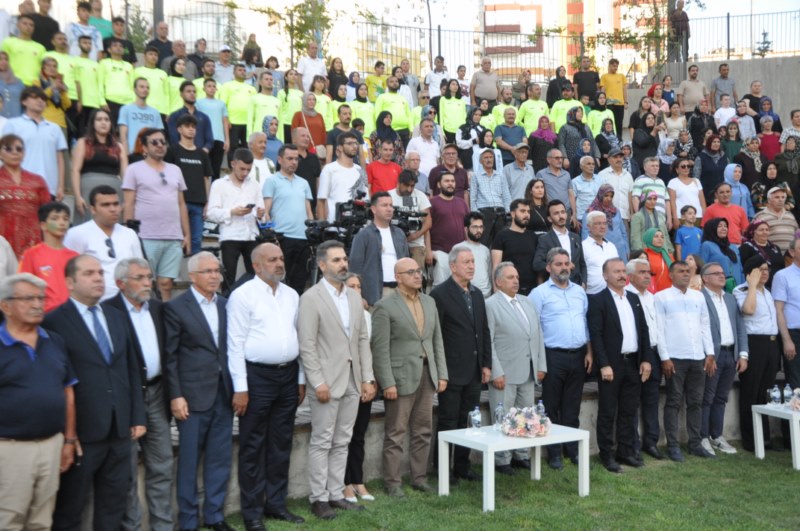 Mevlana Mahalle Meydanı törenle açıldı