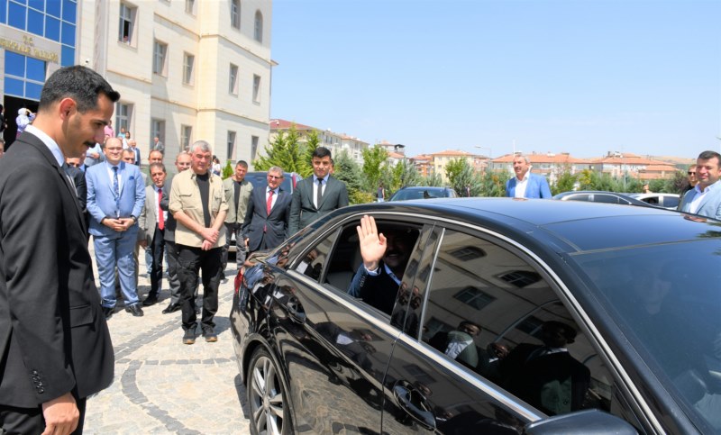 Vali Bülent Tekbıyıkoğlu uğurlandı