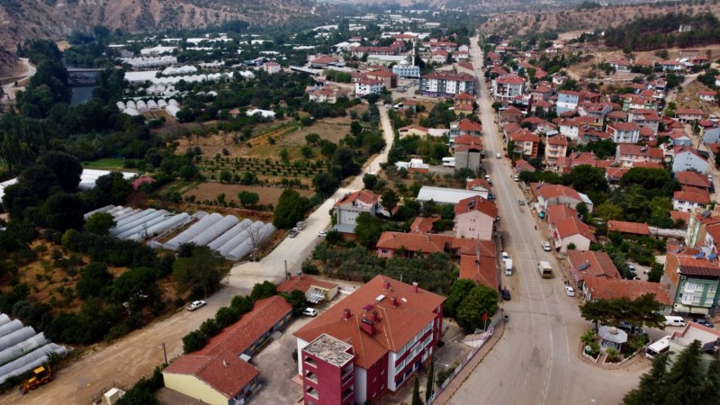 Rekor sıcaklığın ölçüldüğü ilçede bunaltıcı havanın etkisi sürüyor