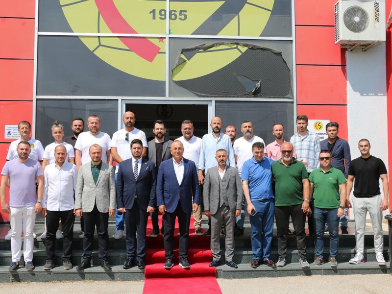 Mevlüt Çavuşoğlu, Eskişehirspor Tesisleri'ni ziyaret etti