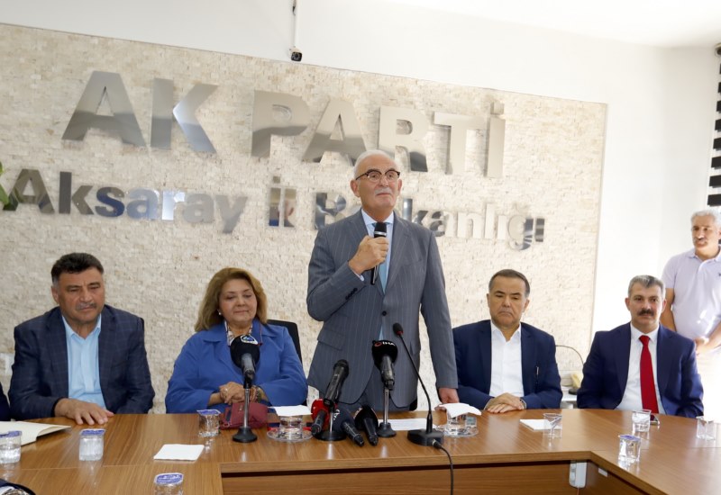 AK Parti Genel Başkan Yardımcısı Yılmaz, Aksaray'da partililerle buluştu