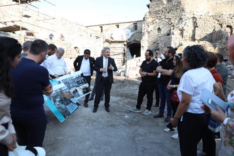 Palancıoğlu, Gön Han'daki restorasyon çalışmalarını inceledi