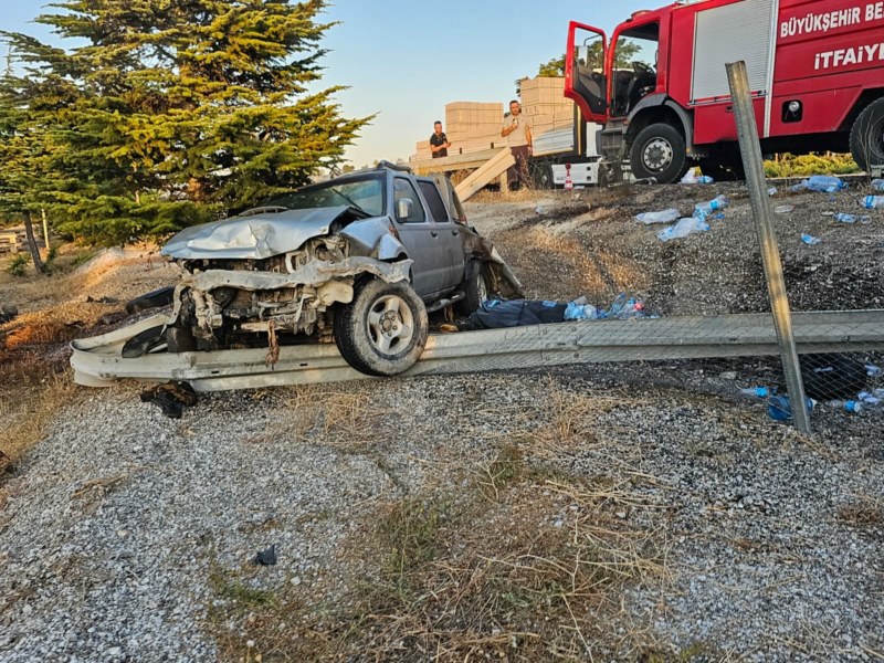 Zincirleme trafik kazasında 1 kişi öldü, 3 kişi yaralandı