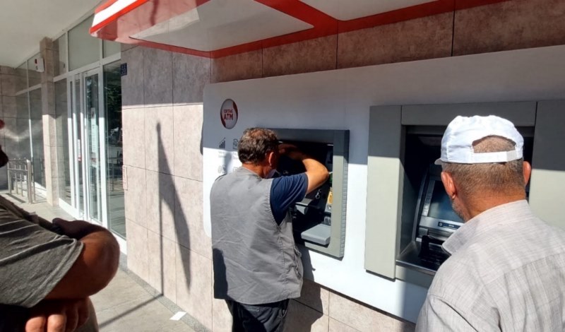Sarayönülü vatandaş banka ATM'sinden şikayetçi