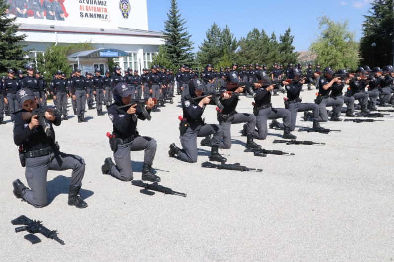 POMEM'de kadın polis adayları zorlu eğitim süreciyle mesleğe hazırlanıyor