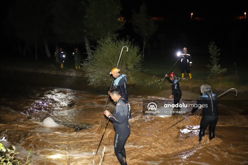 Sel felaketinde eşini kaybeden vatandaş yaşadıklarını anlattı