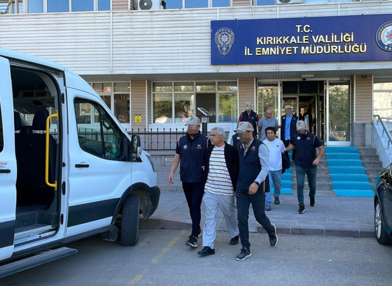 FETÖ üyesi firari 3 hükümlü yakalandı