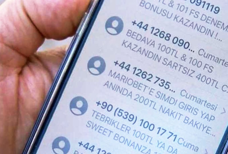 Yurt dışından gelen SMS'lere dikkat! Pusu kuruyorlar