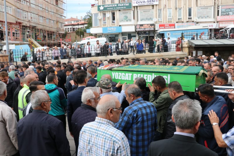 Ölen öğrenci son yolculuğuna uğurlandı